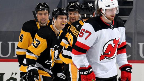 Penguins avoid total collapse, beat Devils 7-6 taken at PPG Paints Arena (Penguins)
